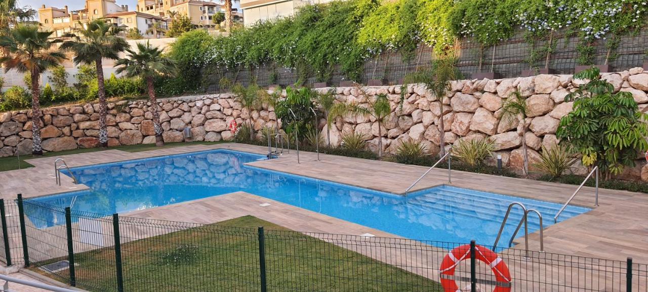 Baviera Hills Holiday Apartment กาเลตา เด เวเลซ ภายนอก รูปภาพ