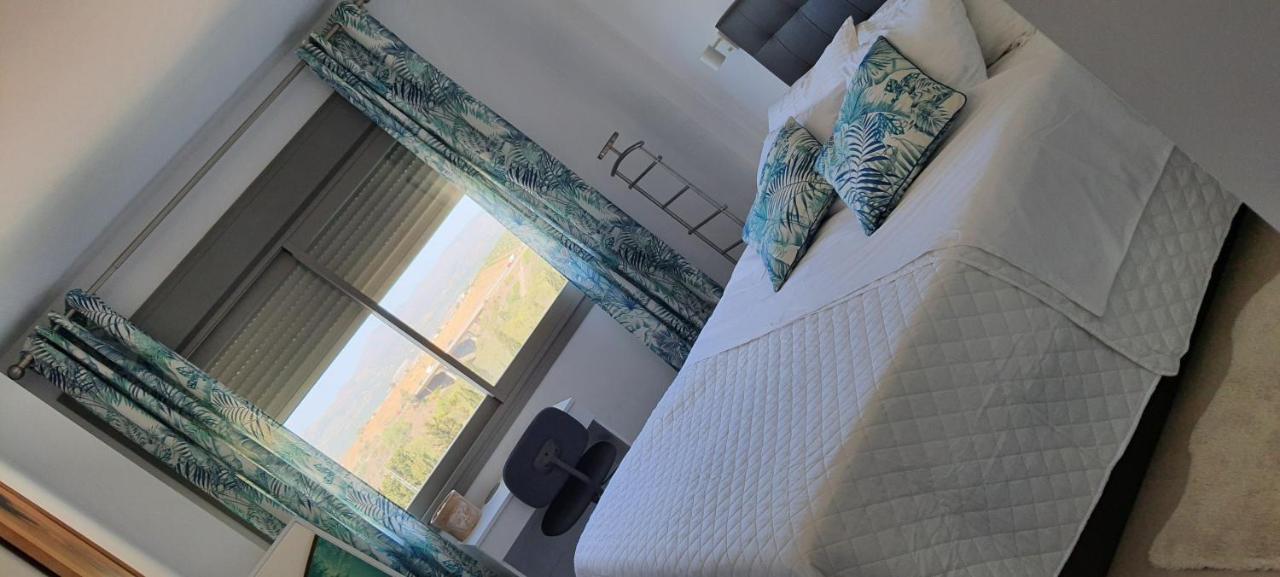 Baviera Hills Holiday Apartment กาเลตา เด เวเลซ ภายนอก รูปภาพ